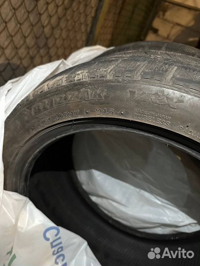 Bridgestone Blizzak VRX 225/45 R17 и 245/40 R17 91S