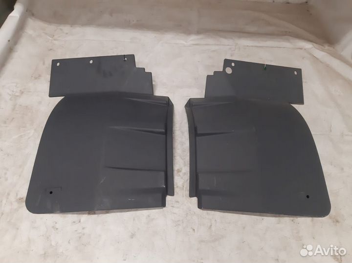 Подкрылок переднего колеса Daf XF105 95 XF 95