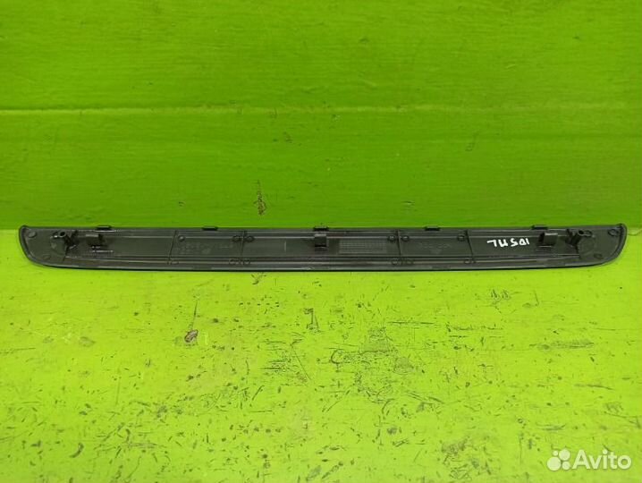 Накладка порога внутреняя передняя правая Toyota