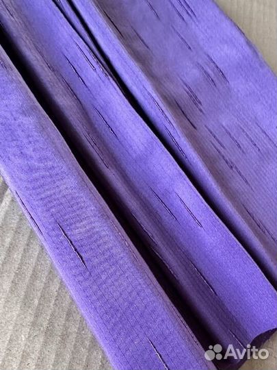 Отрез ткани фиолетовый цвет