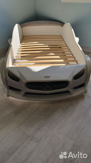 Детская кровать машина с матрасом