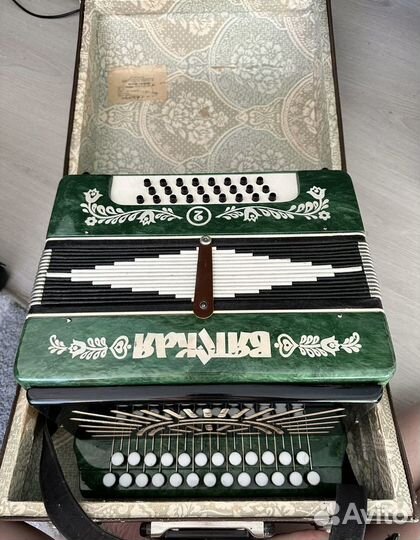 Гармонь вятская