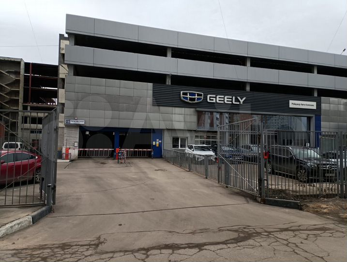 Машиноместо, 18 м²