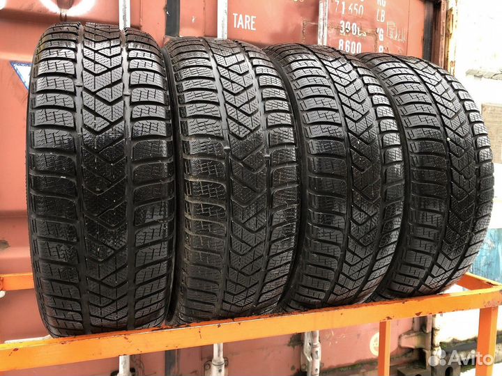 Pirelli Winter Sottozero 3 225/50 R18