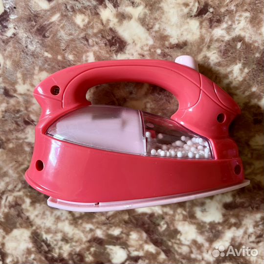 Утюг и швейная машина игрушечные