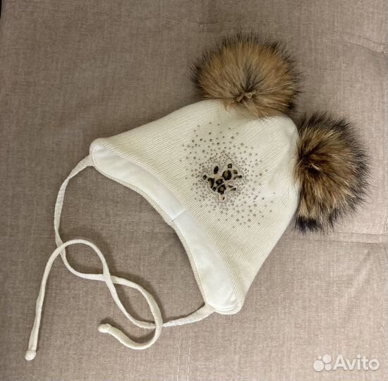 Шапка зимняя с натуральными помпонами