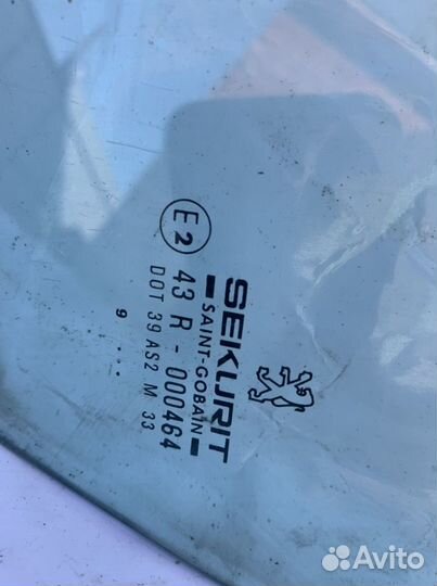 Стекло передней двери, Peugeot 206