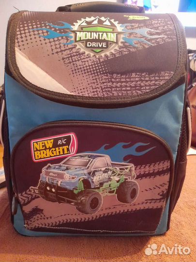 Рюкзак школьный