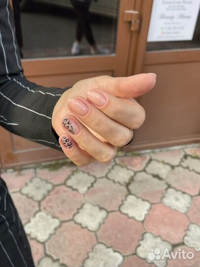 Маникюр/педикюр