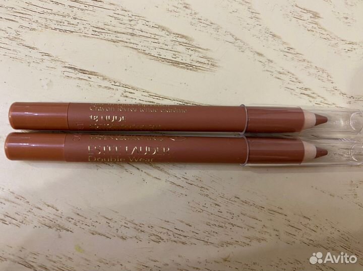 Estee lauder карандаш для губ 18 Nude