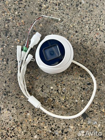 Камера видеонаблюдения купольная