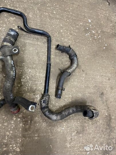 Патрубок двигателя Ford Transit Connect