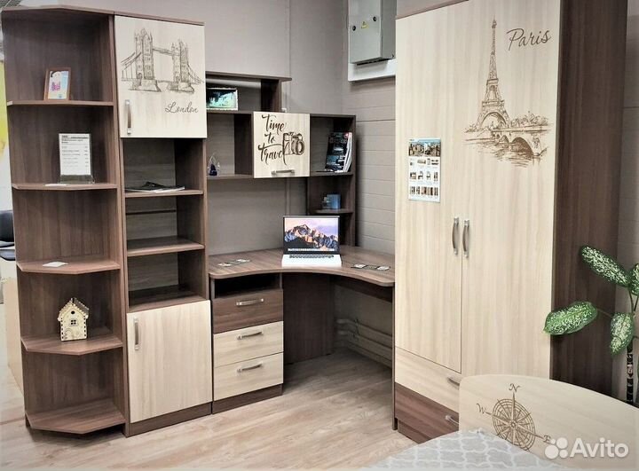 Компьютерный стол