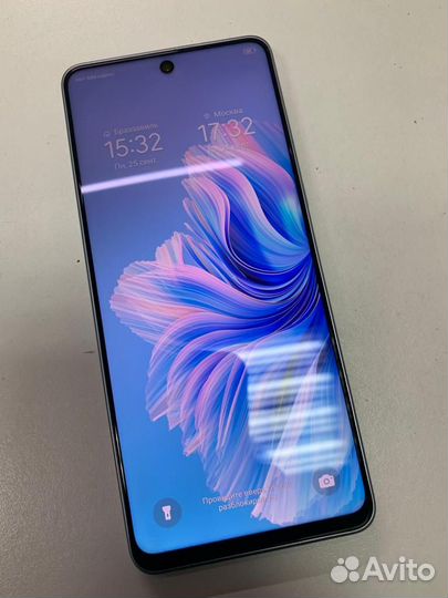 Мобильный телефон Tecno Camon 19 128 гб