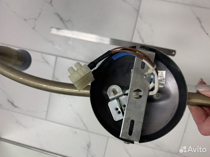 Потолочный светильник