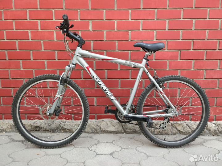 Горный велосипед Giant (рама 21)