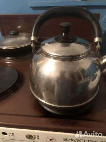 Никелированный чайник