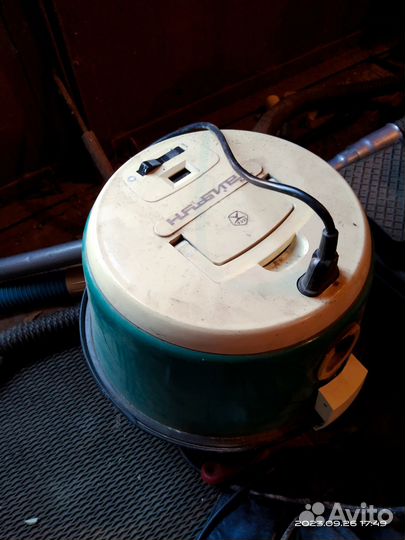 Пылесос советский тайфун