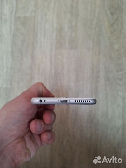 Телефон iPhone 6s Plus