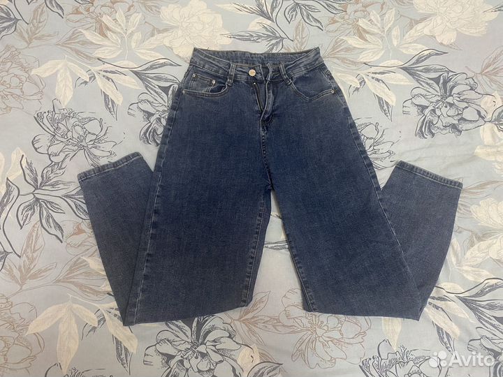 Джинсы
