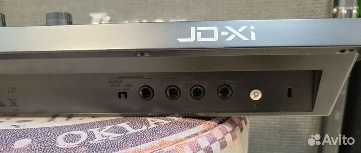 Синтезатор-вокодер Roland JD-XI