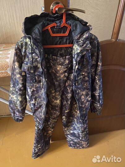 Демисезонный костюм для мальчика 140 рост