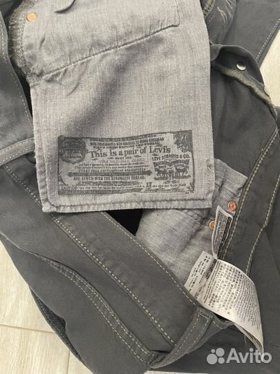 Джинсы levis