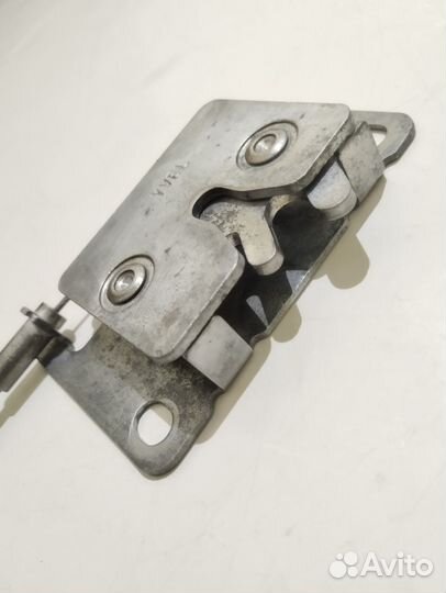 20467158 Замок бардачка левый Volvo Fh