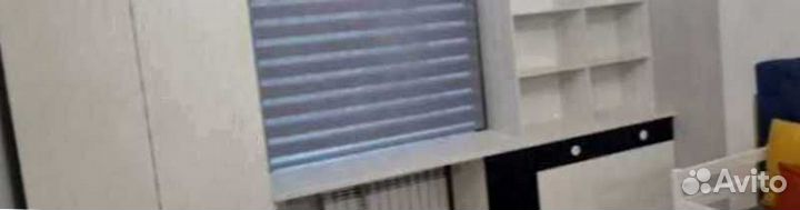 Детская рабочая зона у окна