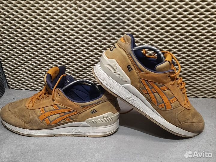 Кроссовки Asics оригинал 43