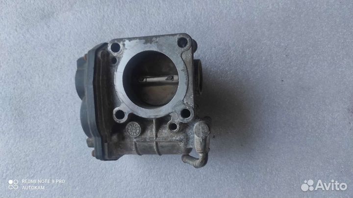 Дроссельная заслонка Nissan Tiida C11