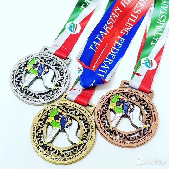 Значки медали ордена литые и штампованные