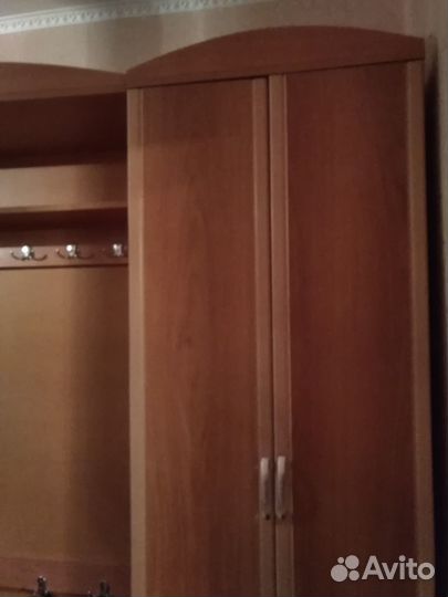 Шкаф прихожая бу