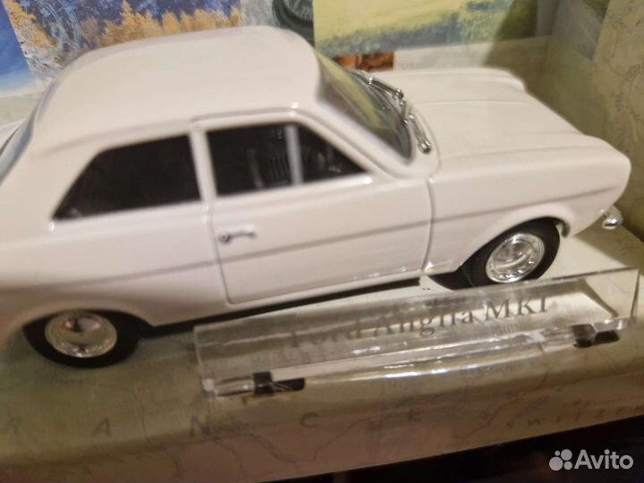 Модель автомобиля 1 43. carararama