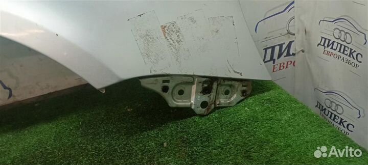Крыло переднее правое VW Jetta 2005-2011