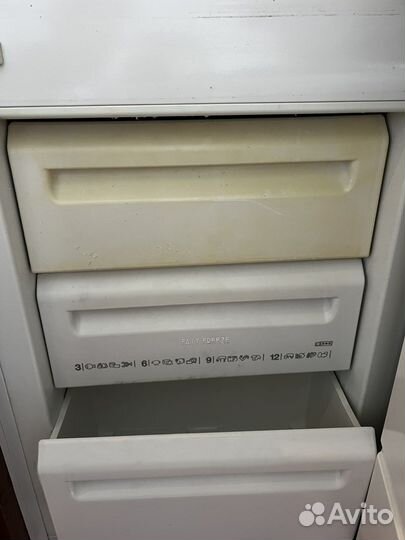 Встраиваемый холодильник zanussi