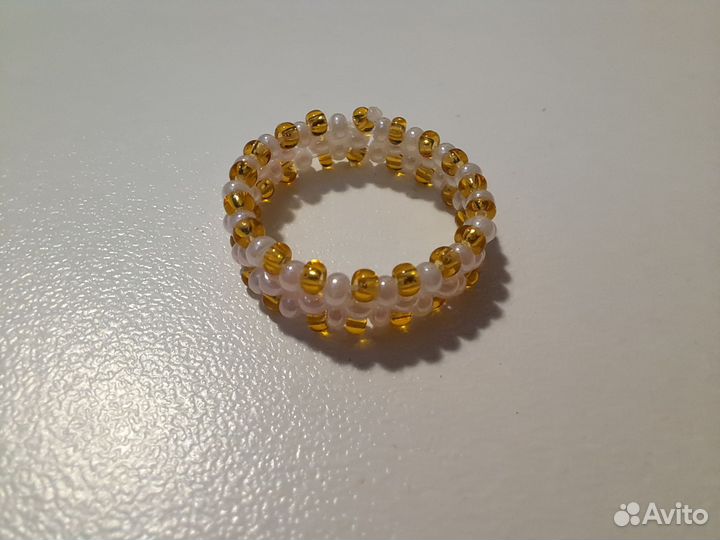 Кольцо из бисера