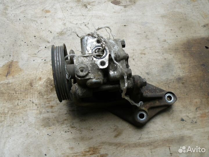 Насос гидроусилителя Hyundai Getz