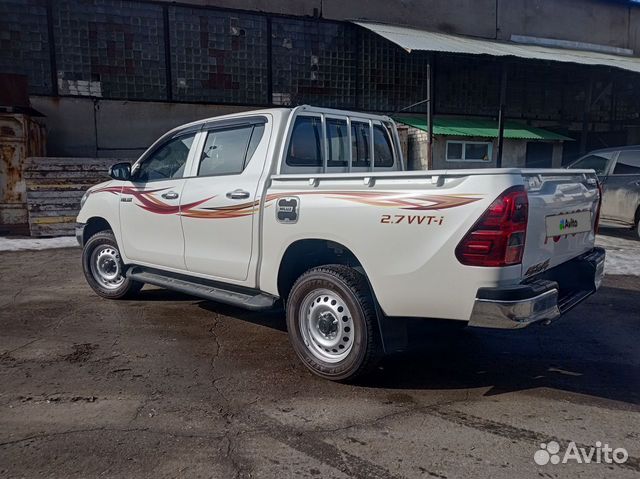 Toyota Hilux 2.7 МТ, 2021, 44 км