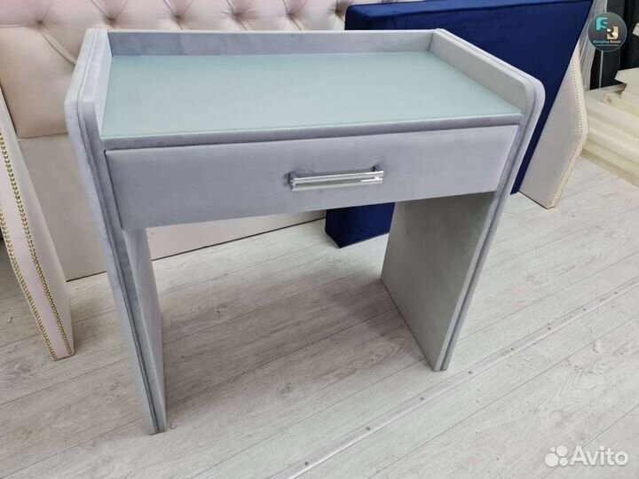 Туалетный столик