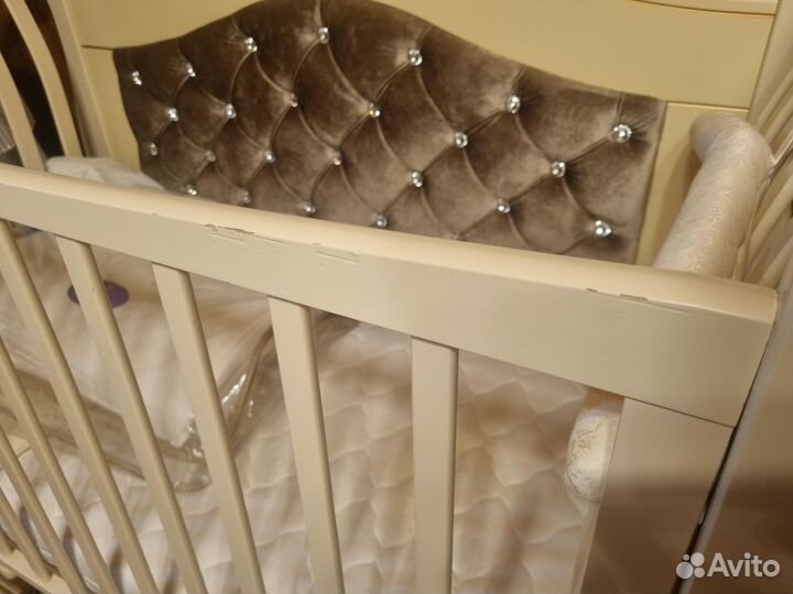 Детская кроватка