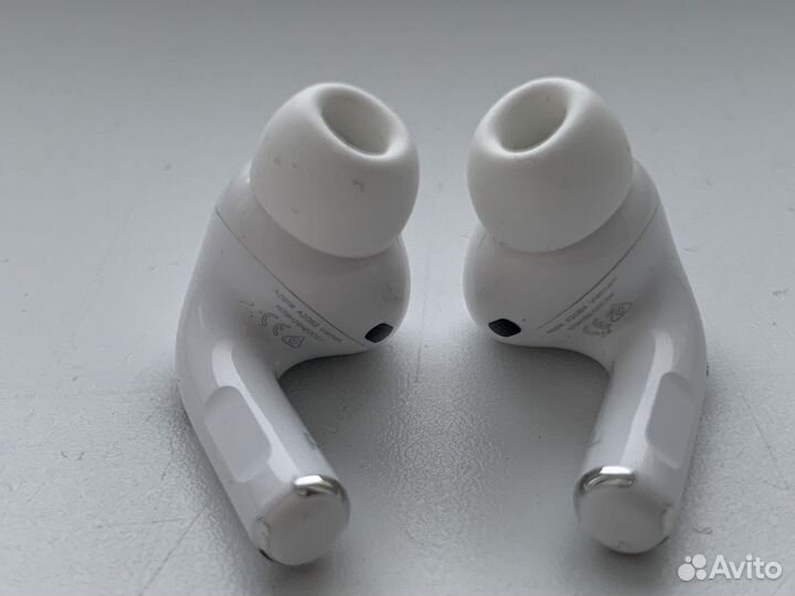 Левый и правый наушник AirPods Pro (оригинал)
