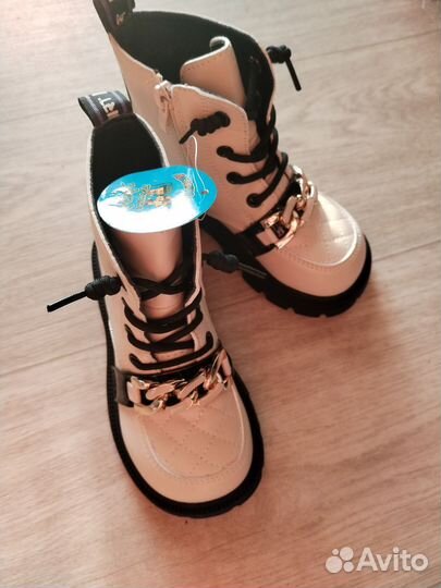 Ботинки для девочки