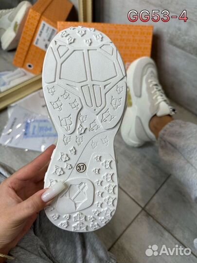 Кроссовки женские Naked Wolfe