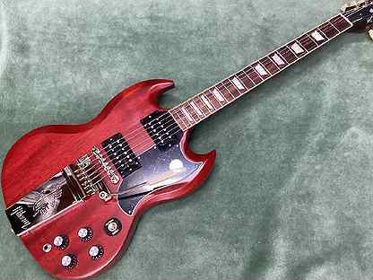 Gibson SG Standart с кейсом + Аксессуары