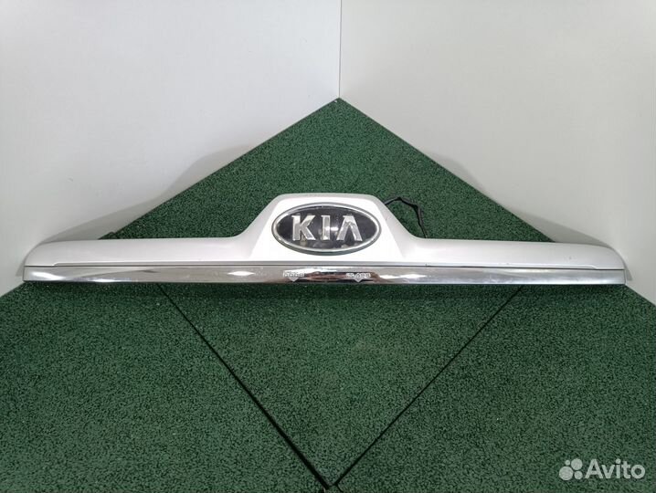 Накладка двери багажника KIA Sportage 2