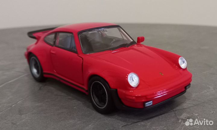 Модель автомобиля Porsche 911 Turbo Welly оригинал