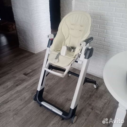 Детский стульчик для кормления peg perego