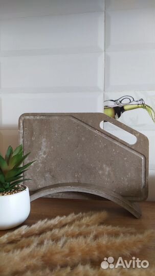 Доска разделочная с подставкой камень