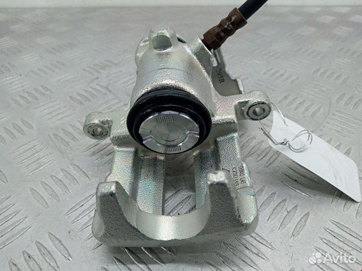 Суппорт задний правый для Audi A4 B5 8E0615424